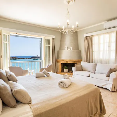 Le Grand Bleu Studios&apartments *