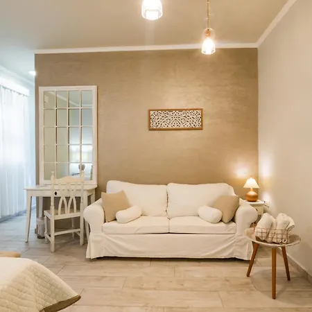 Le Grand Bleu Studios&apartments Lefkos (Karpathos)